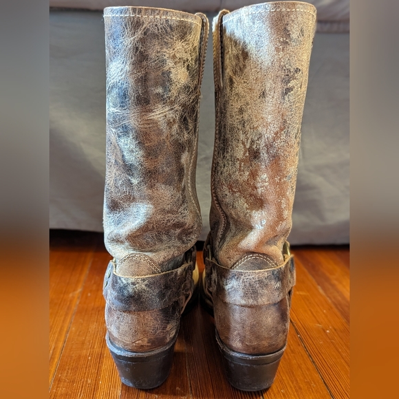 Distressed Frye Harness Boot sz 7 - Picture 4 of 7